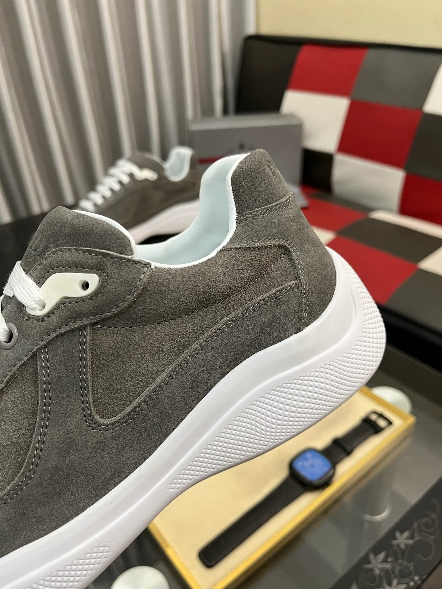 Men's shoes 💰400⌚️⌚️【PRADA】Prada casual shoes, originally developed 1:1, made of high-mercerized cowhide with imported cowhide, silk sheepskin lining, rubber outsole, comfortable and soft on the foot, size: 38-444️⃣Colors available